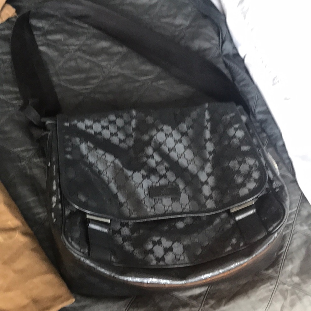 Gucci Messenger Bag